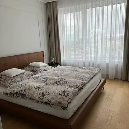 Klingerka Apartment, 25th Floor, With Free Parking Pressburg