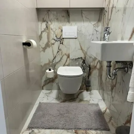 Klingerka Apartment, 25th Floor, With Free Parking * Pressburg