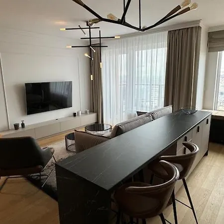 아파트 Klingerka Apartment, 25th Floor, With Free Parking 브라티슬라바