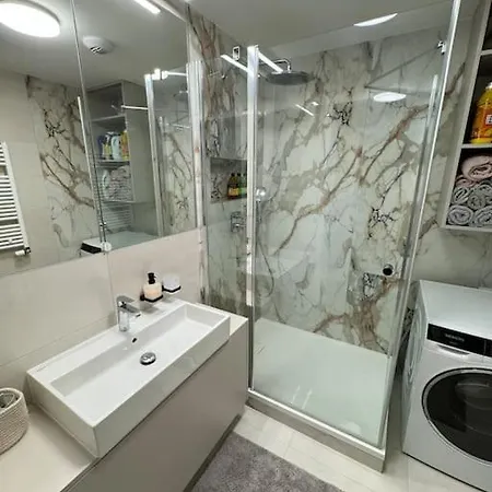 Klingerka Apartment, 25th Floor, With Free Parking *
